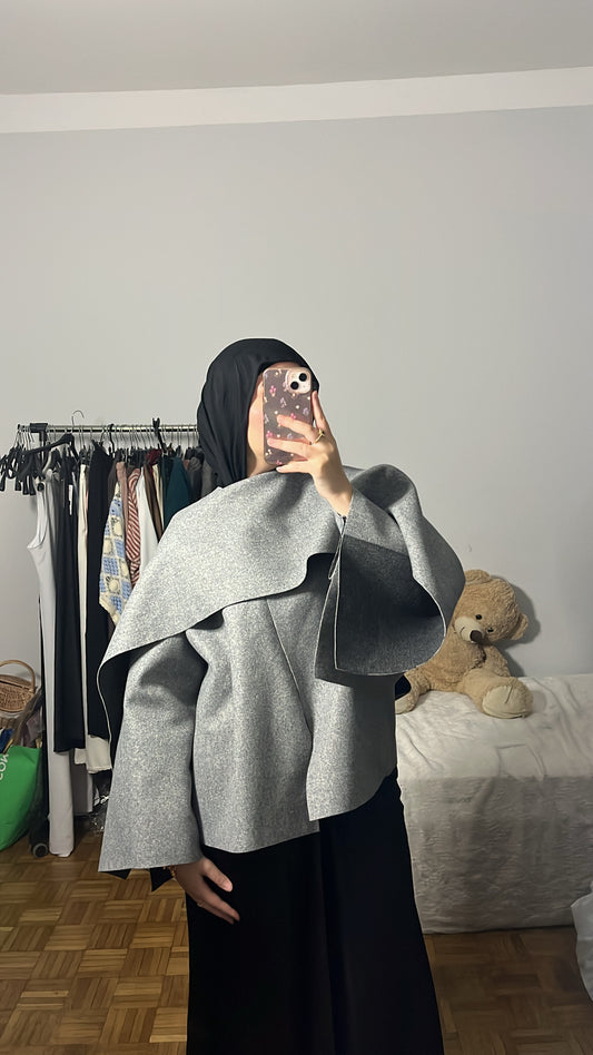 manteau avec écharpe intégrée gris