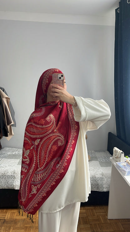 Pashmina Rouge