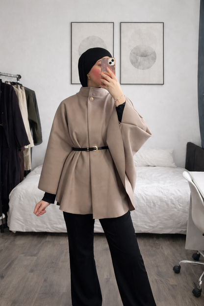 Manteau avec ceinture intégrée
