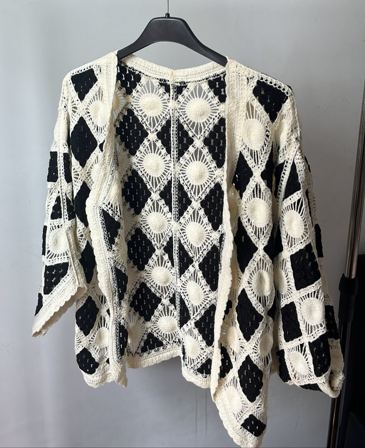 Gilet façon crochet noir