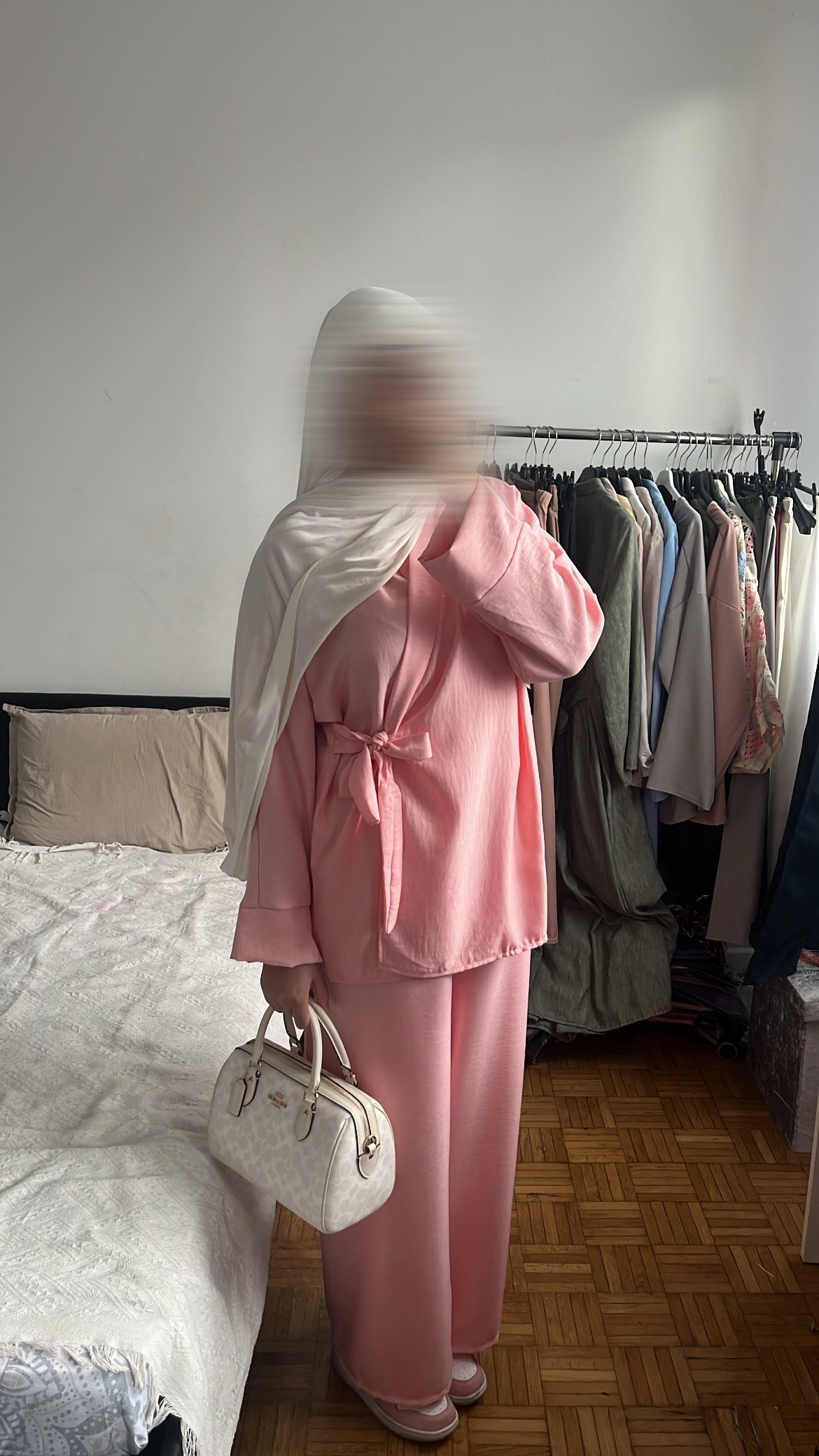 Ensemble Cache-Coeur rose