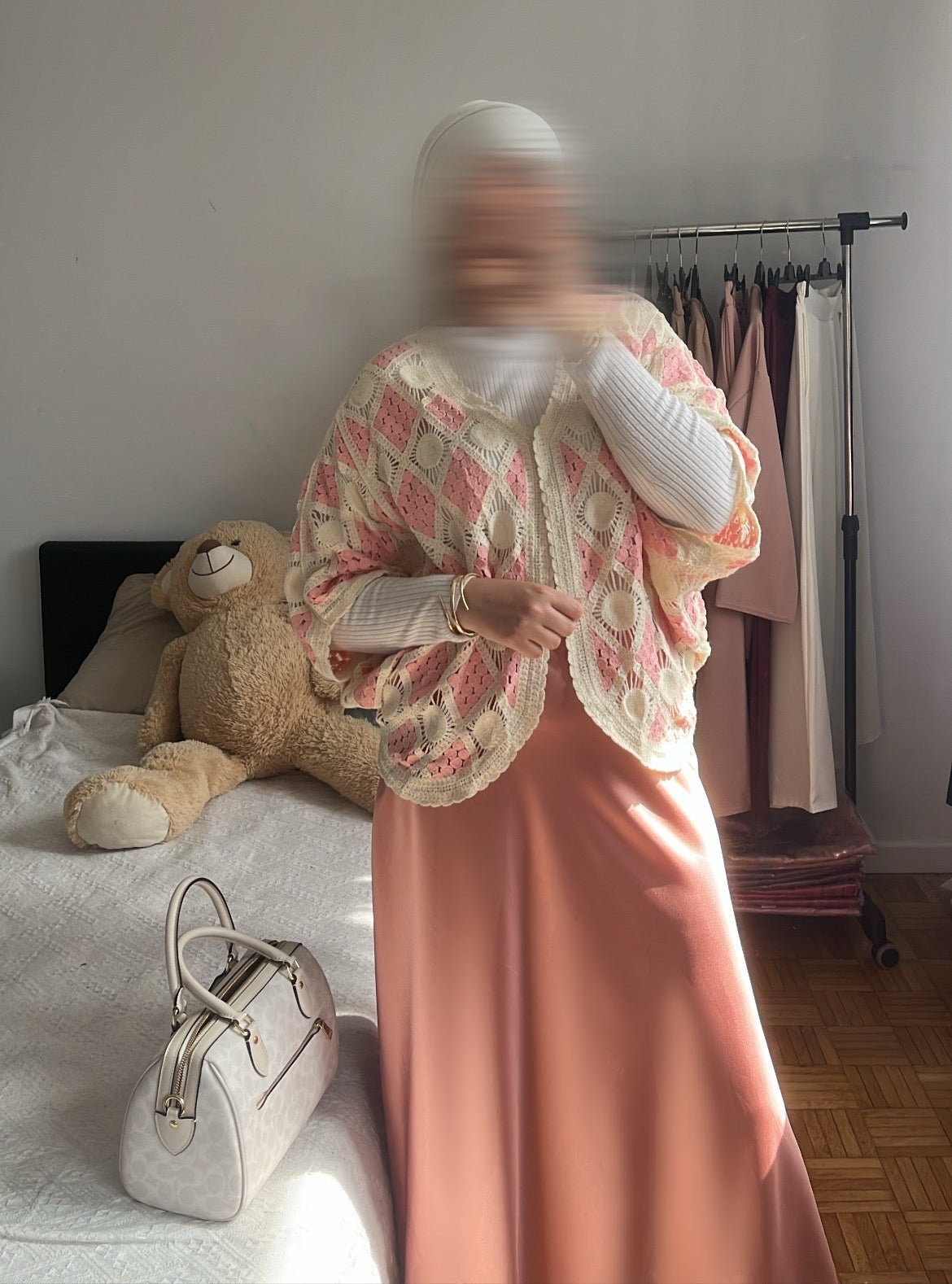 Gilet façon crochet rose