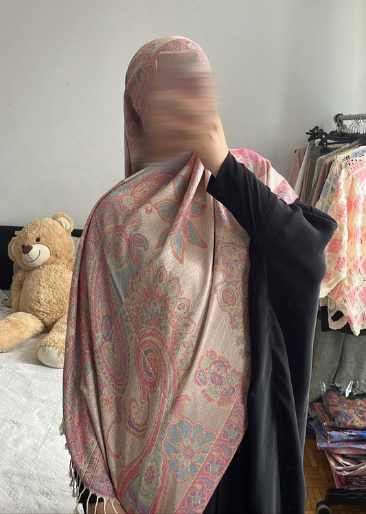 Pashmina Rosalia