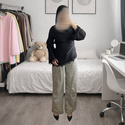 haut satiné avec dentelle court noir